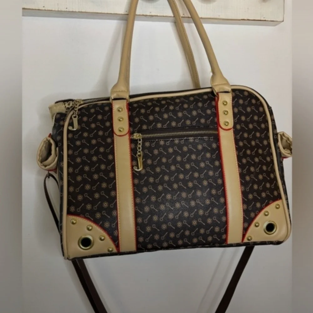 Fine Elegant Canine Couture Stylish Tan Black Faux Leather Signature Pet Carrier